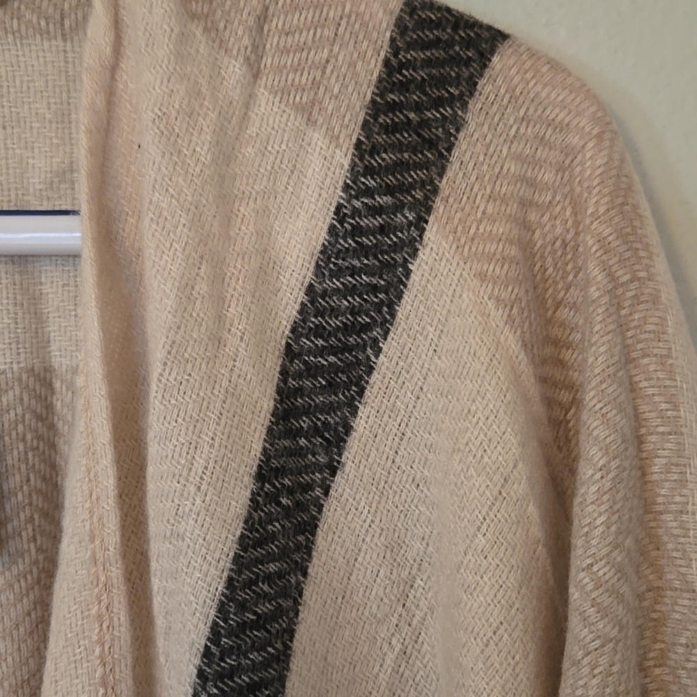 Three Dots | Tan Plaid Cashmere/Wool Blend Shawl Throw NWT - Picture 6 of 7